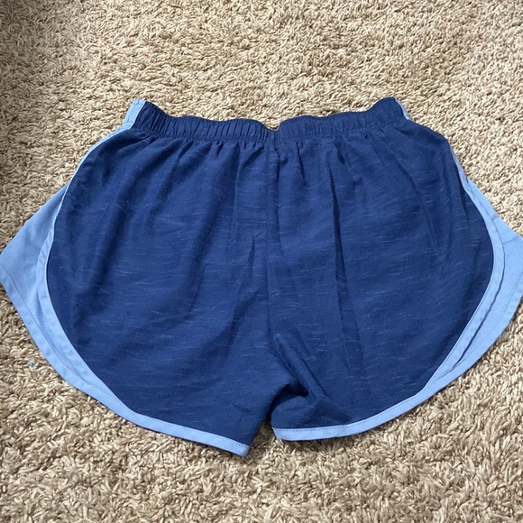 Womens Nike running shorts size medium (dark and light blue heather) - Picture 2 of 4